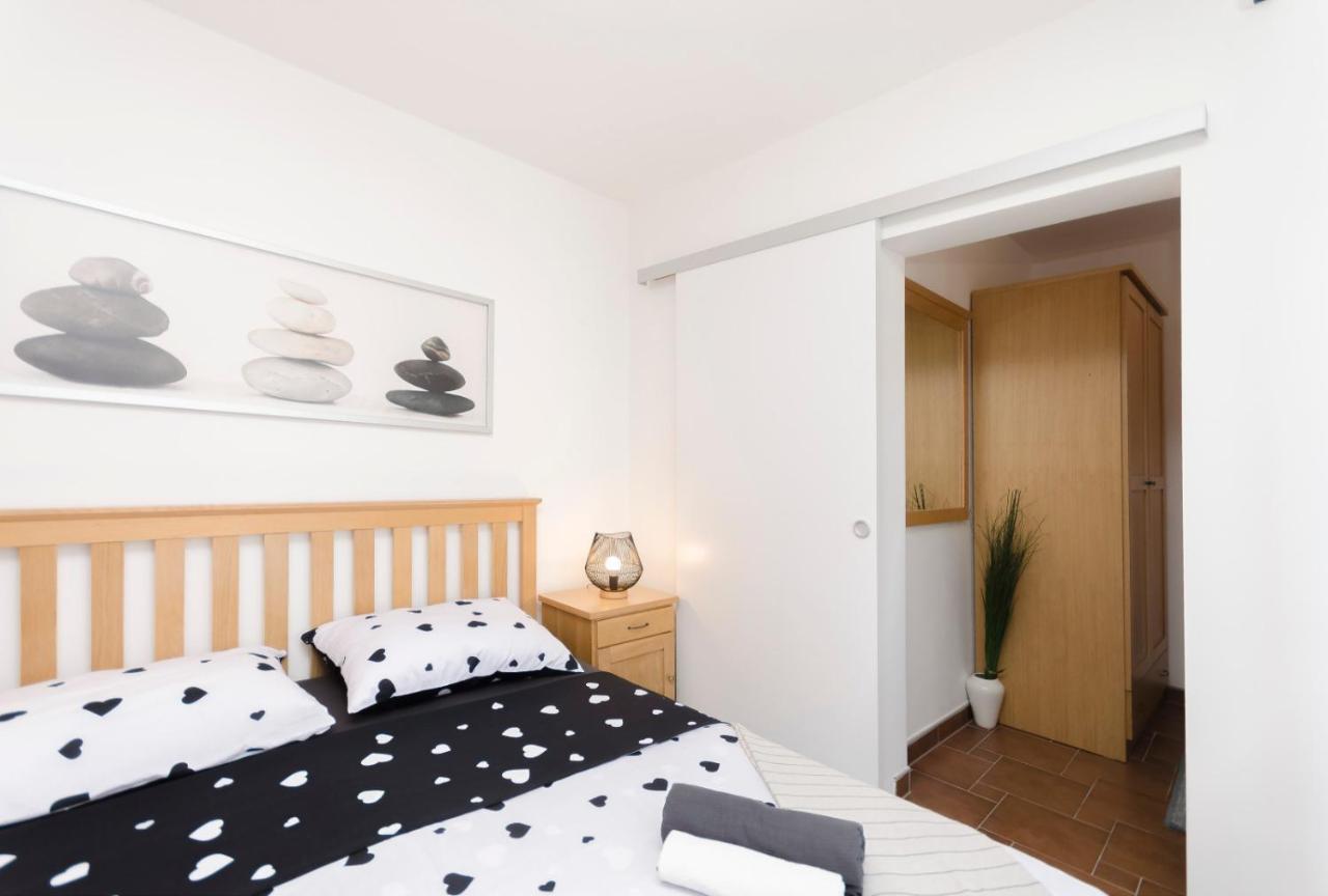 Teras De Vodice Apartment Luaran gambar